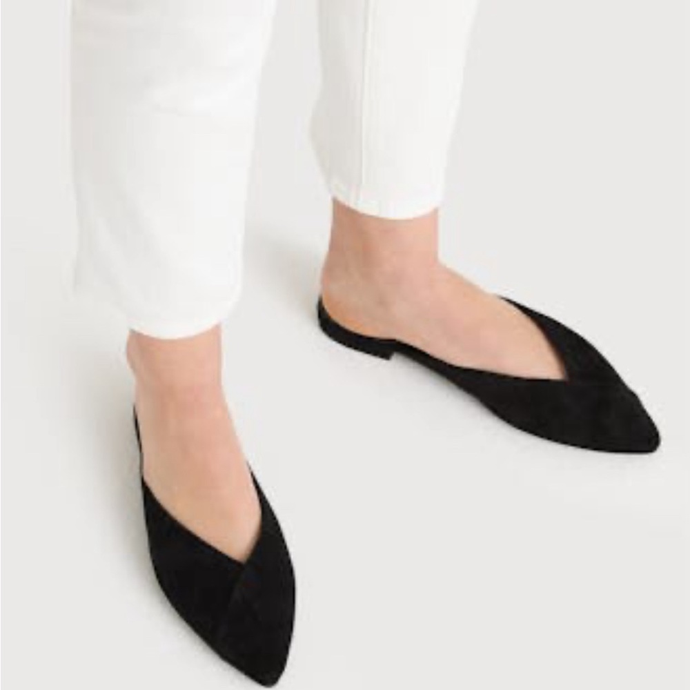 Birdies size 8 Swan in black suede